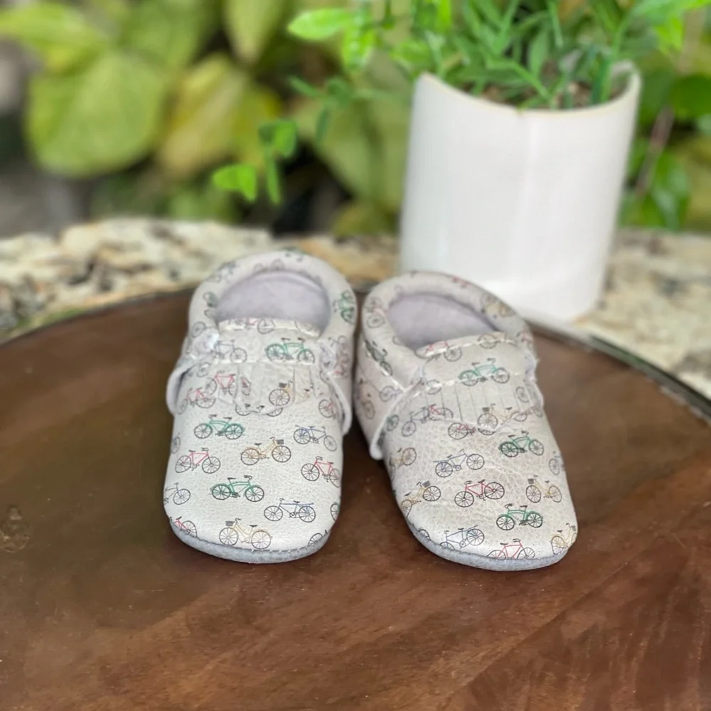 Freshly Picked bicycle design leather soft sole Oxfords  Baby size 3